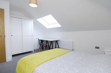 Belgrave Lane, Mutley, Plymouth - Image 3